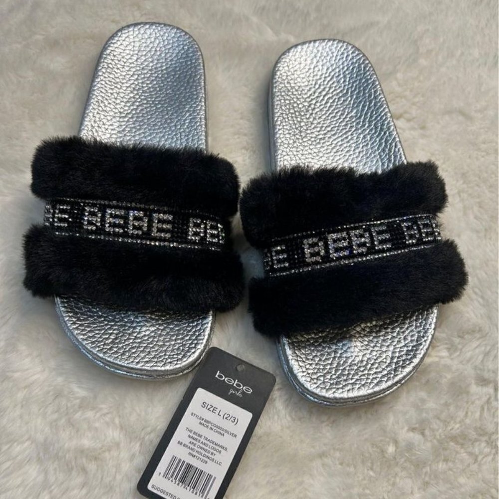 BEBE girls slides. Size 2/3. New with tags.